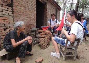 走進基層，愛撒梨都---中國礦業(yè)大學力建學院暑期實踐團進基層看望空巢老人