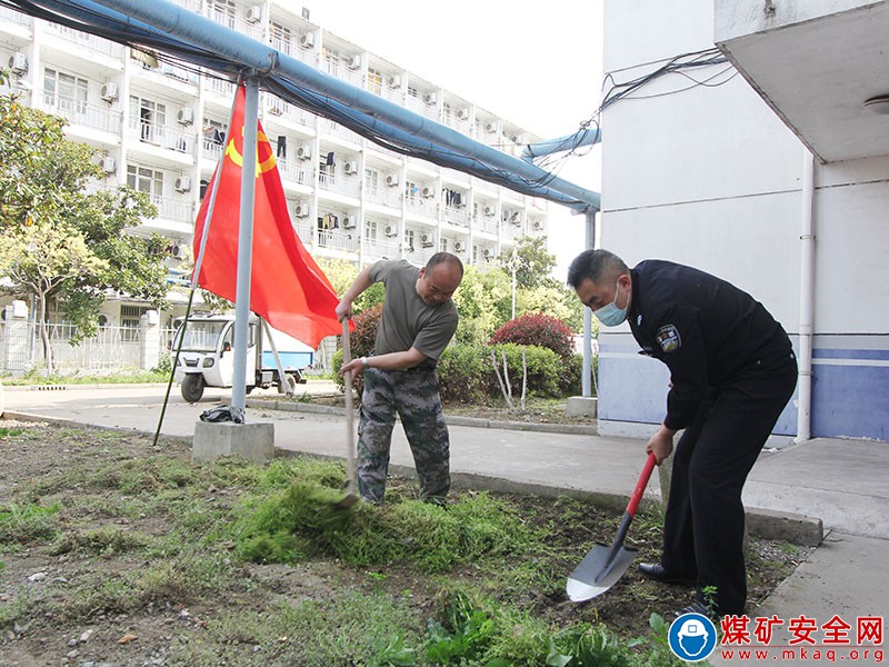 小“環(huán)境”連著大“疫情” 任樓礦封閉管理期間的特殊黨員活動日